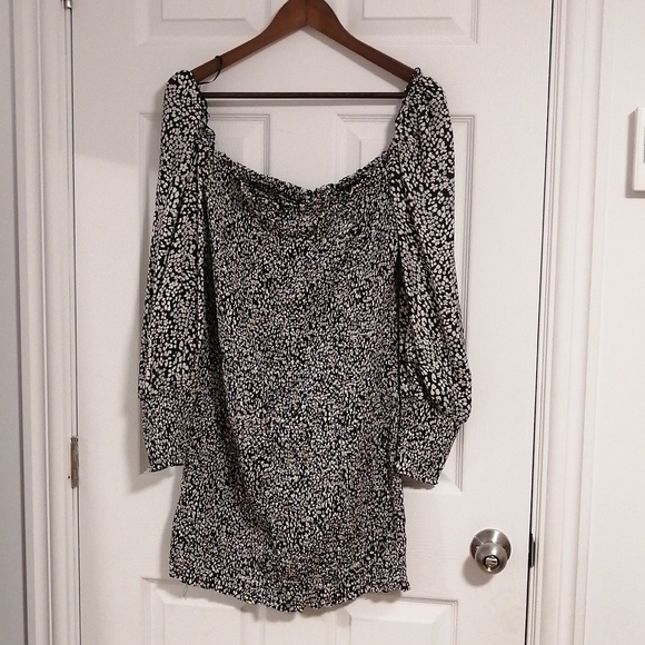 Dynamite Printed Mini Dress - Picture 9 of 9